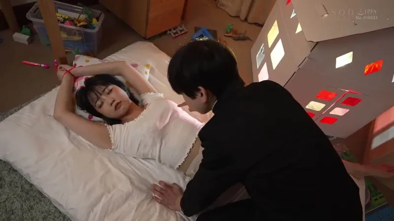 Trả thù anh trai thường xuyên bắt nạt bằng cách trả bài ghệ anh ấy